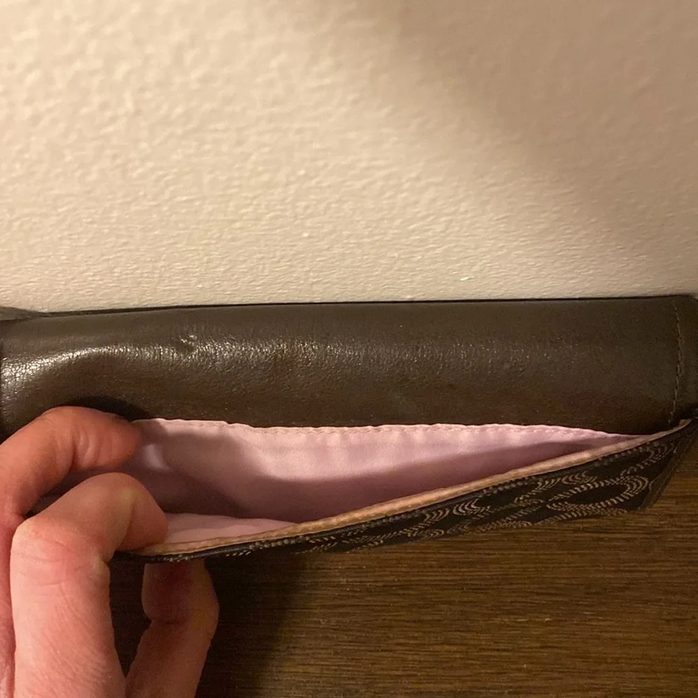 Coach wallet. - Picture 3 of 7